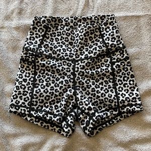 Ethos Cheetah shorts